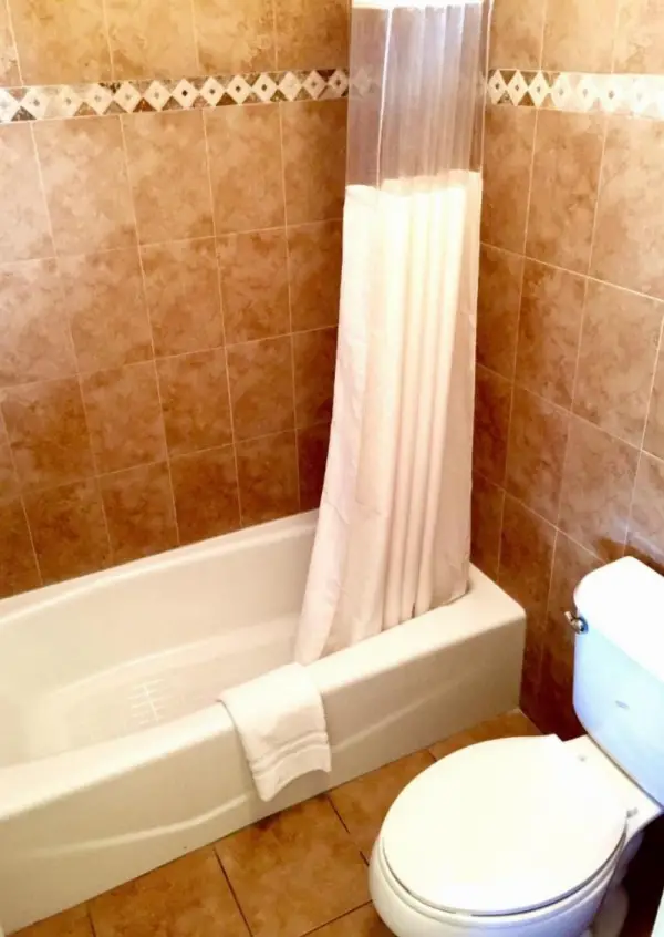 Coral Roc Motel 8