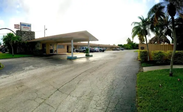 Coral Roc Motel 9